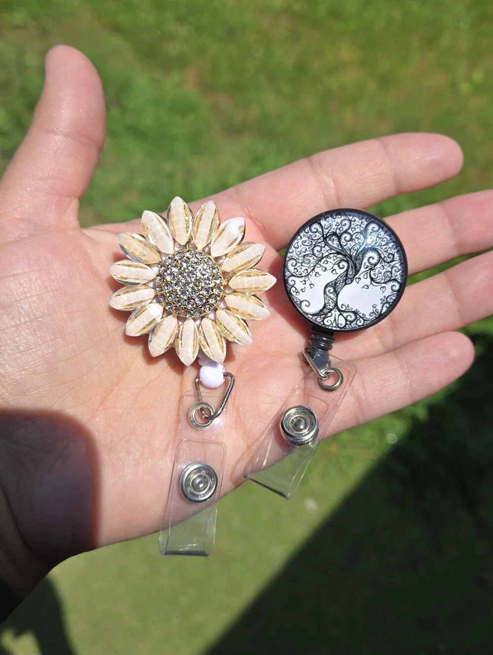 2 Badge Reels - Picture 1 of 4